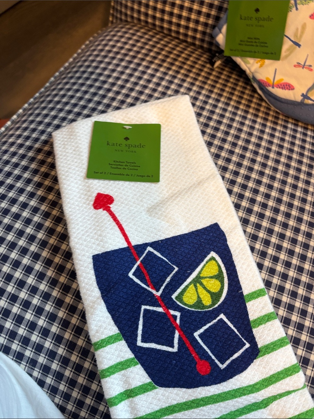 kate spade White, Navy, Green & Blue Dragonfly Oven Mitt with Cocktail Towel - Picture 3 of 7